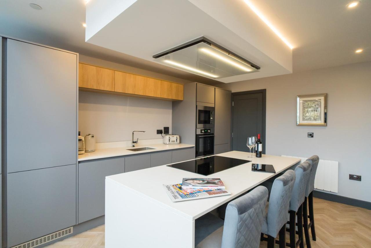 Luxe Apartments, The Moorwell, Parking, Gym - 10Mins Cardiff City Ctr Dış mekan fotoğraf