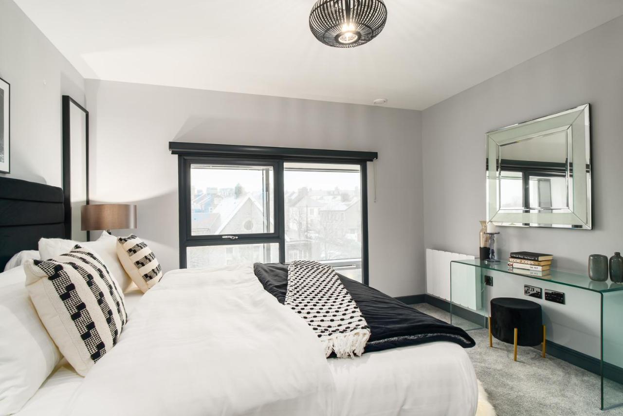 Luxe Apartments, The Moorwell, Parking, Gym - 10Mins Cardiff City Ctr Dış mekan fotoğraf