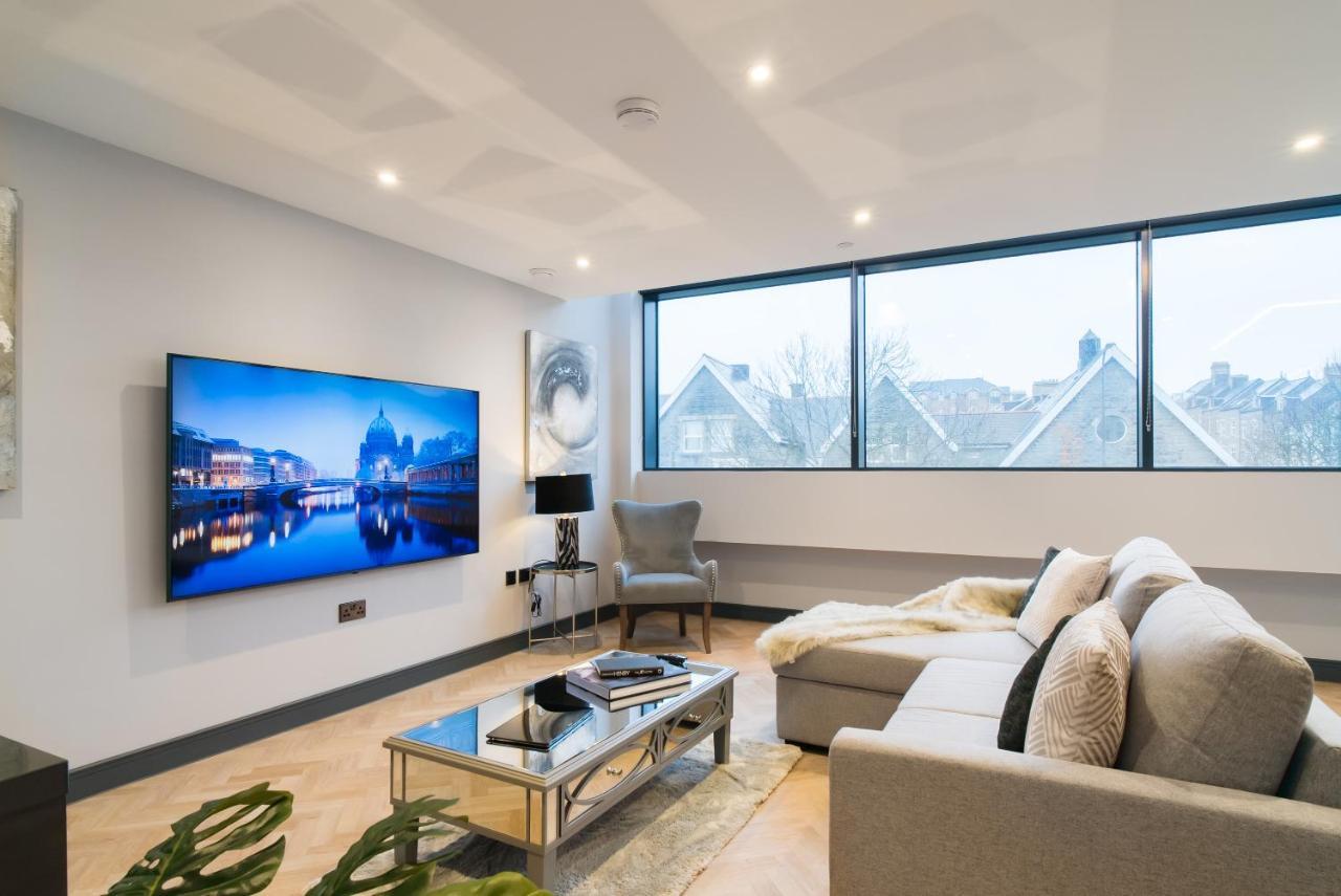Luxe Apartments, The Moorwell, Parking, Gym - 10Mins Cardiff City Ctr Dış mekan fotoğraf