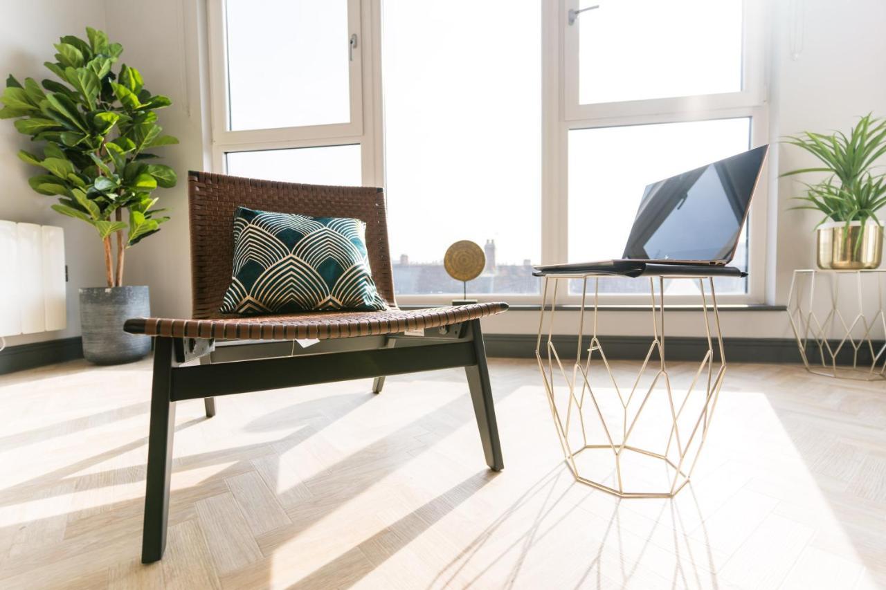 Luxe Apartments, The Moorwell, Parking, Gym - 10Mins Cardiff City Ctr Dış mekan fotoğraf