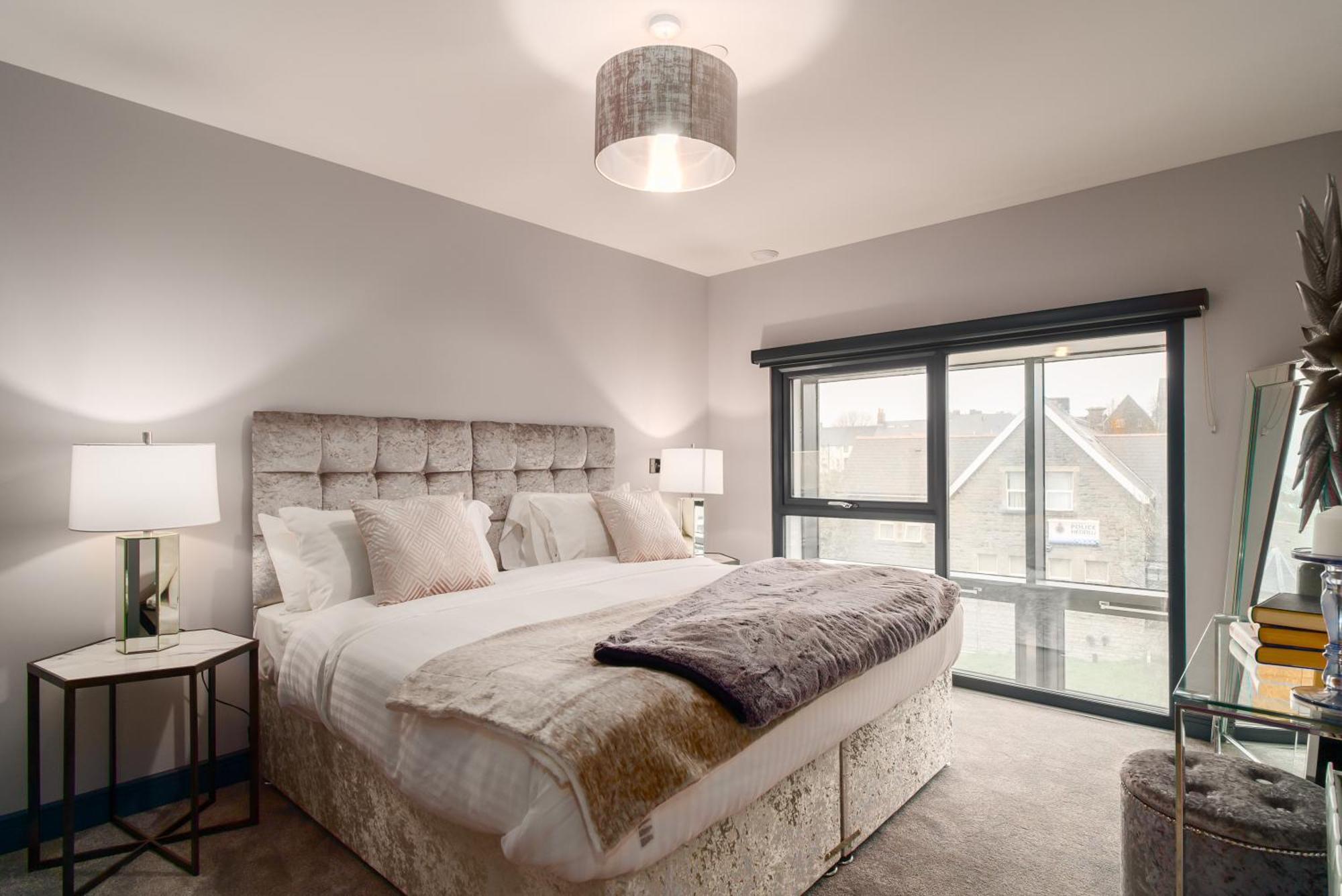 Luxe Apartments, The Moorwell, Parking, Gym - 10Mins Cardiff City Ctr Oda fotoğraf