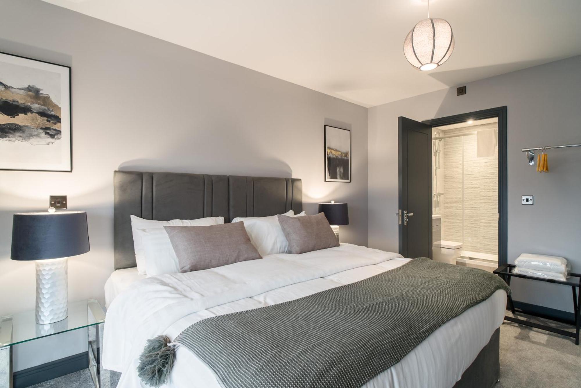 Luxe Apartments, The Moorwell, Parking, Gym - 10Mins Cardiff City Ctr Oda fotoğraf
